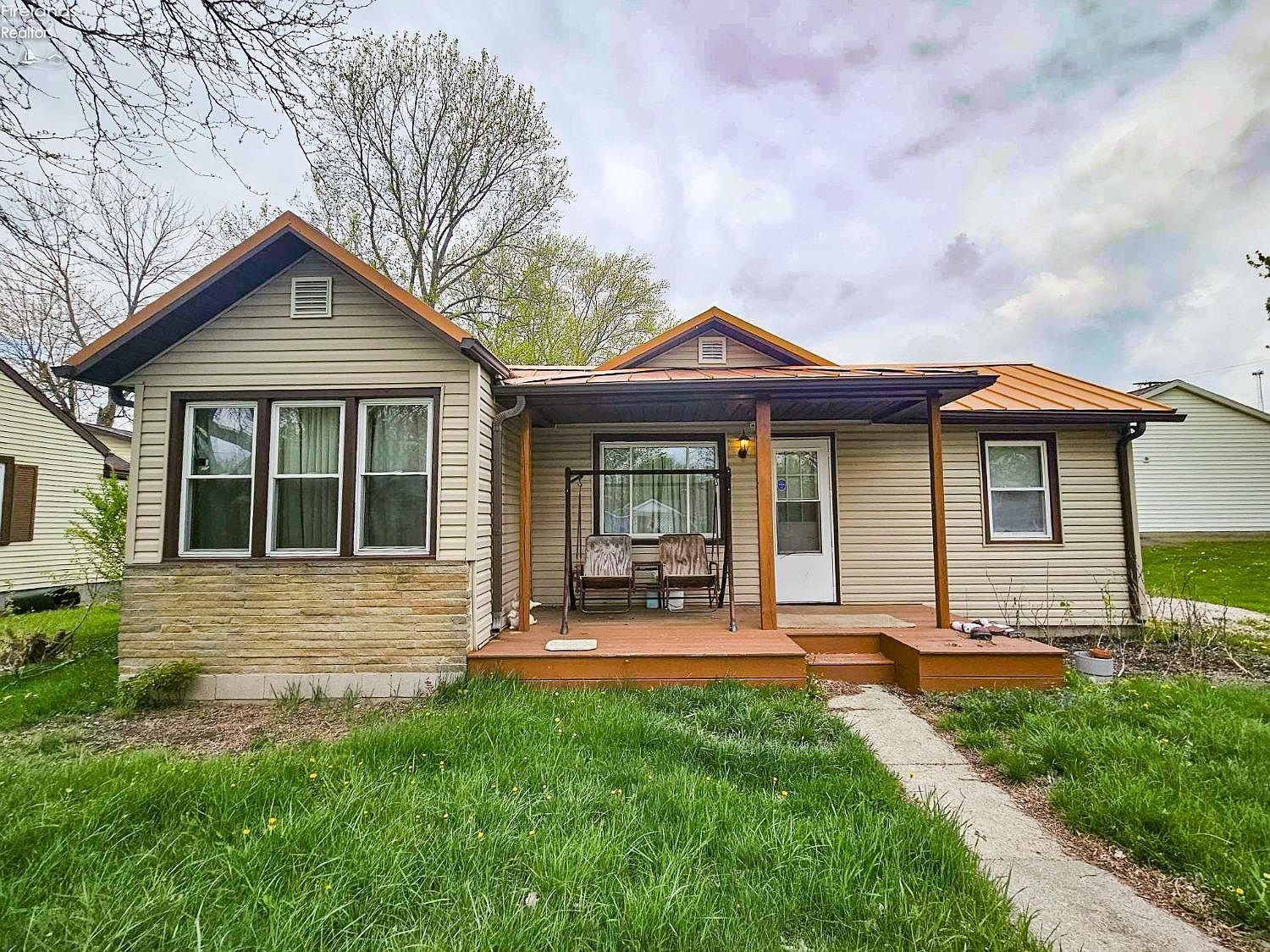 221 Washington St, Willard, OH 44890 Zillow