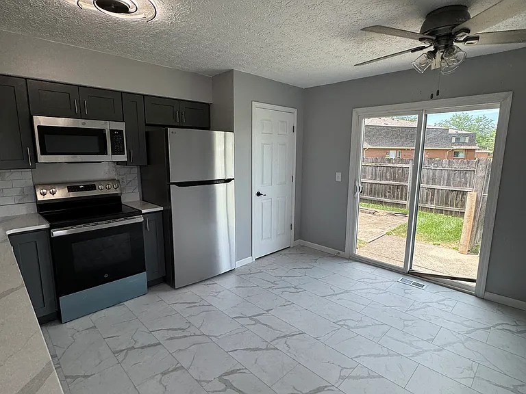 3837 Millstone Rd #3837 — Photo 27