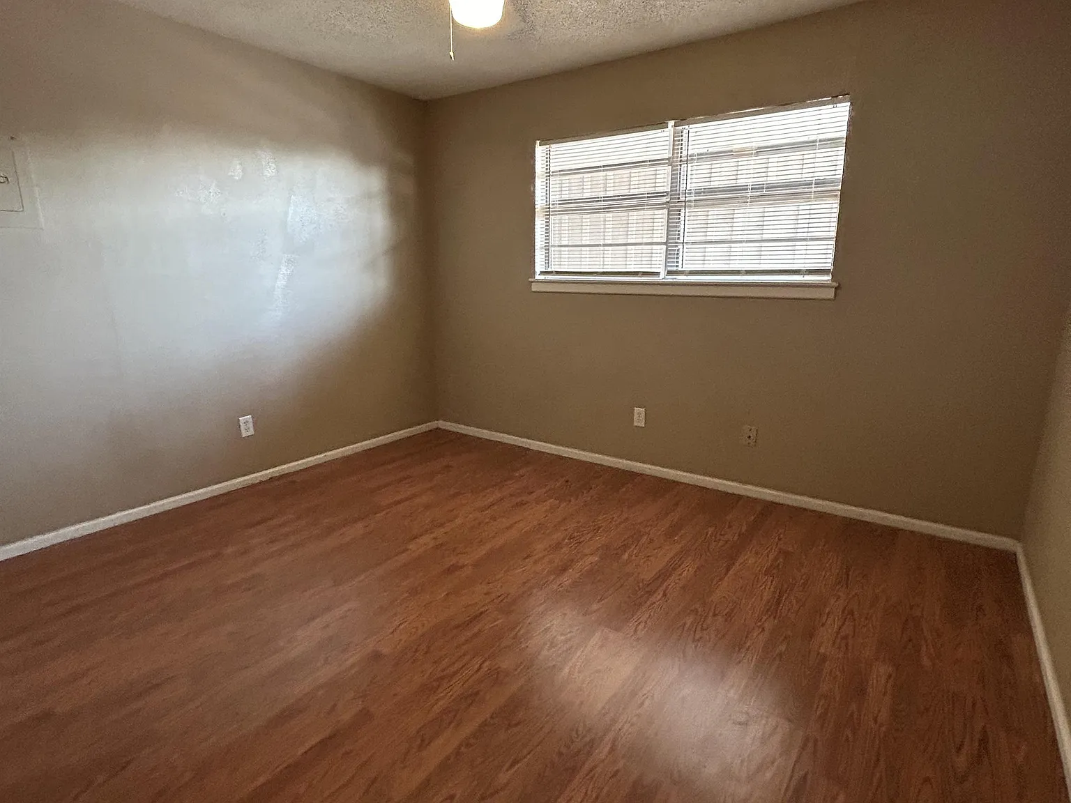 124 Temple Avenue - 7 — Photo 3
