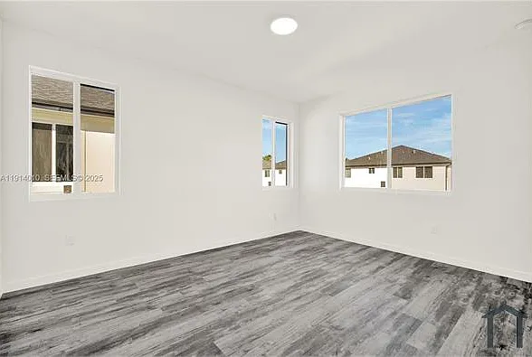 22535 125th Ave — Photo 9