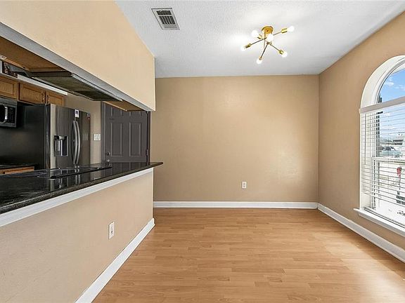 4th image of 8109 Versailles St