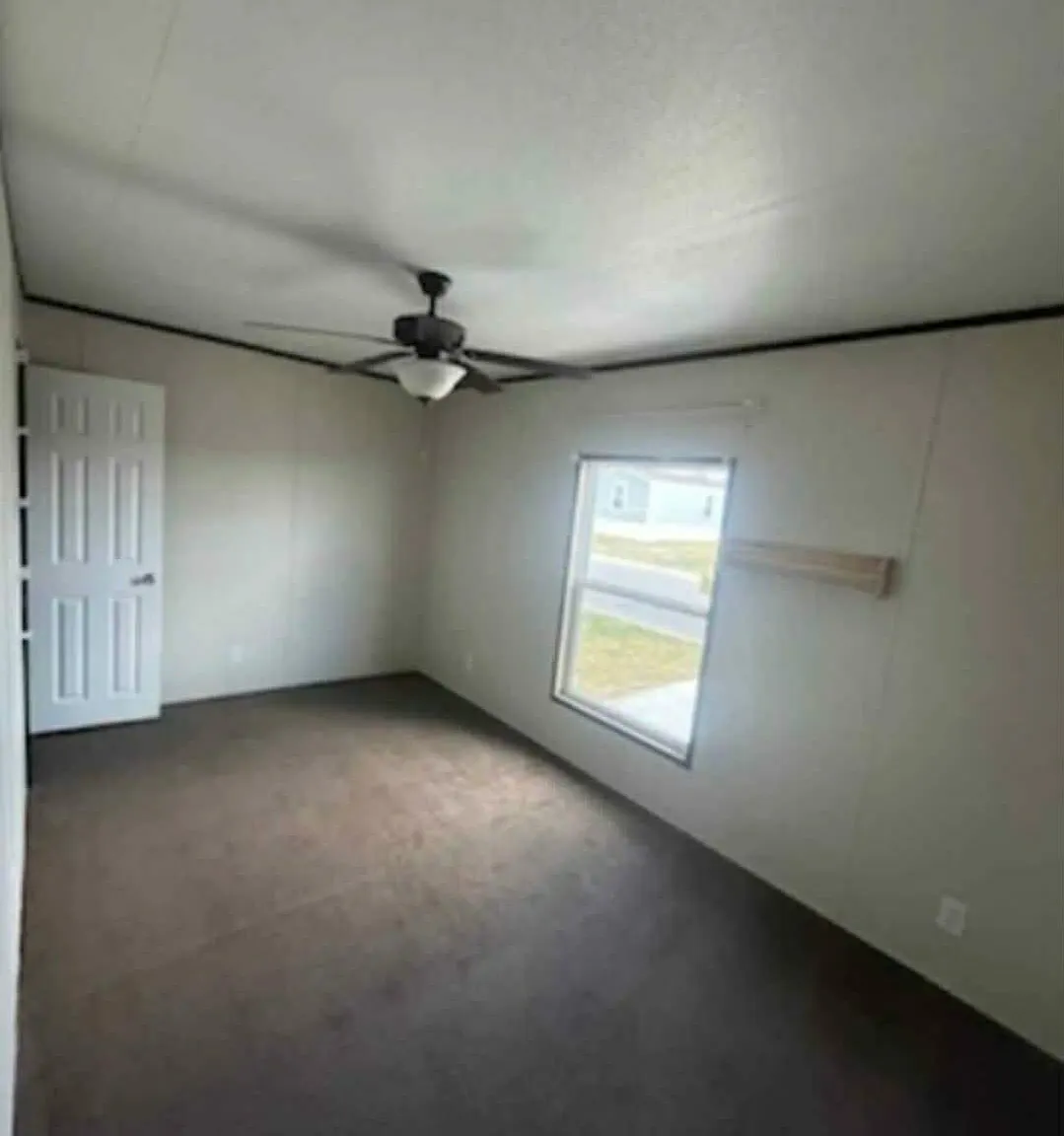 3 bed, $1,550 — Photo 3