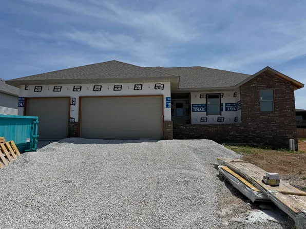 2608 W Pigeon Drive, Ozark, MO 65721