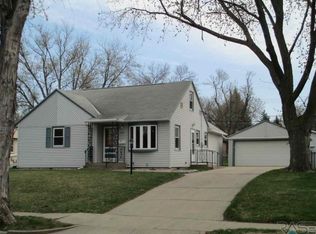 608 S Holt Ave, Sioux Falls, SD 57103