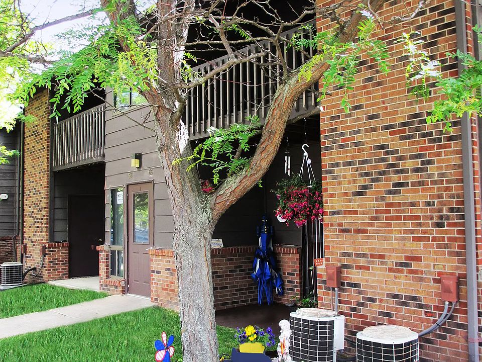 Cherry Tree Village Apartments 49 Cherry Tree Ln Hillsdale, MI