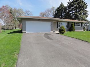 1006 Hayden Dr, Johnsburg, IL 60051