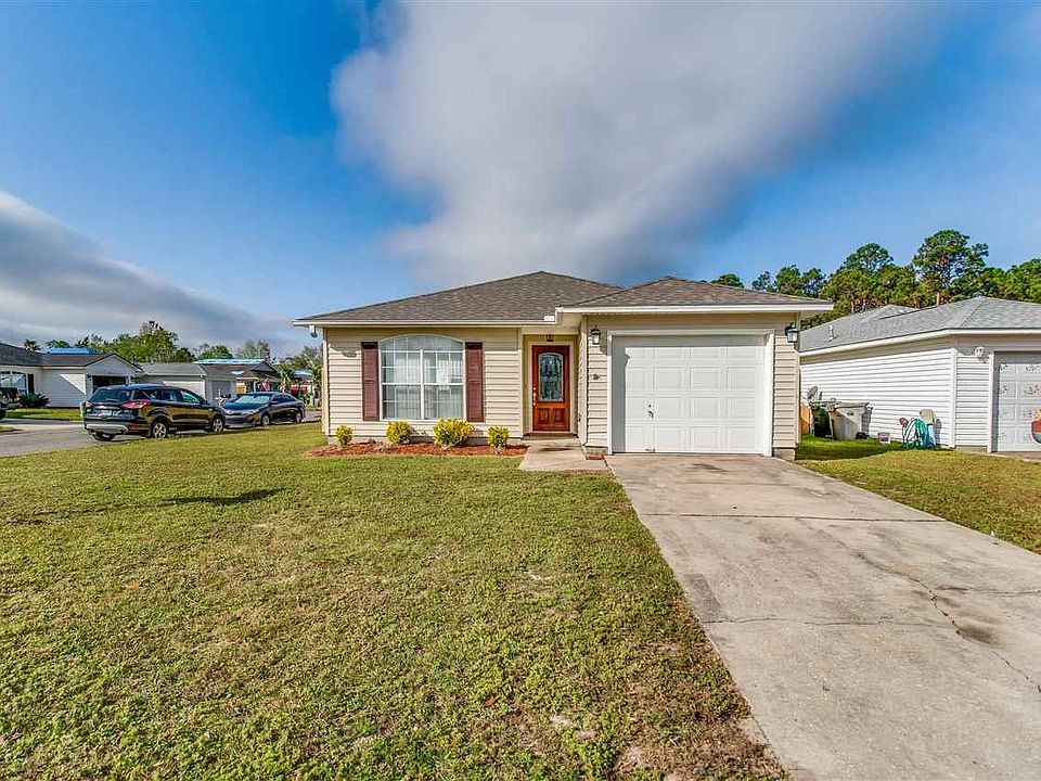 1st image of 10 Marquesas Ln