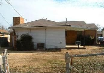2nd image of 32 NW 29th St