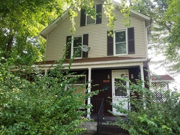 104 1st St, Freeport, PA 16229