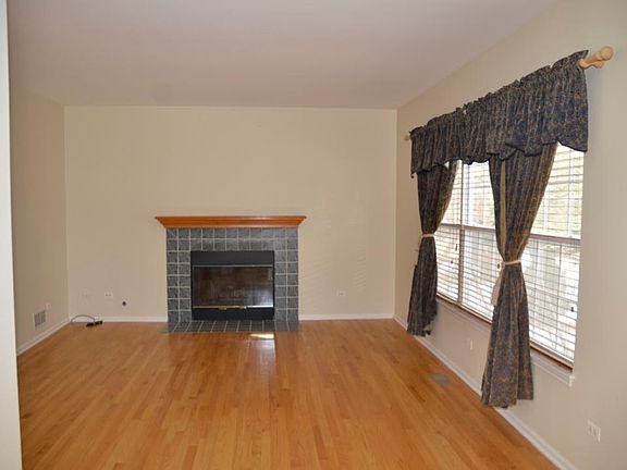 Living room with fireplace