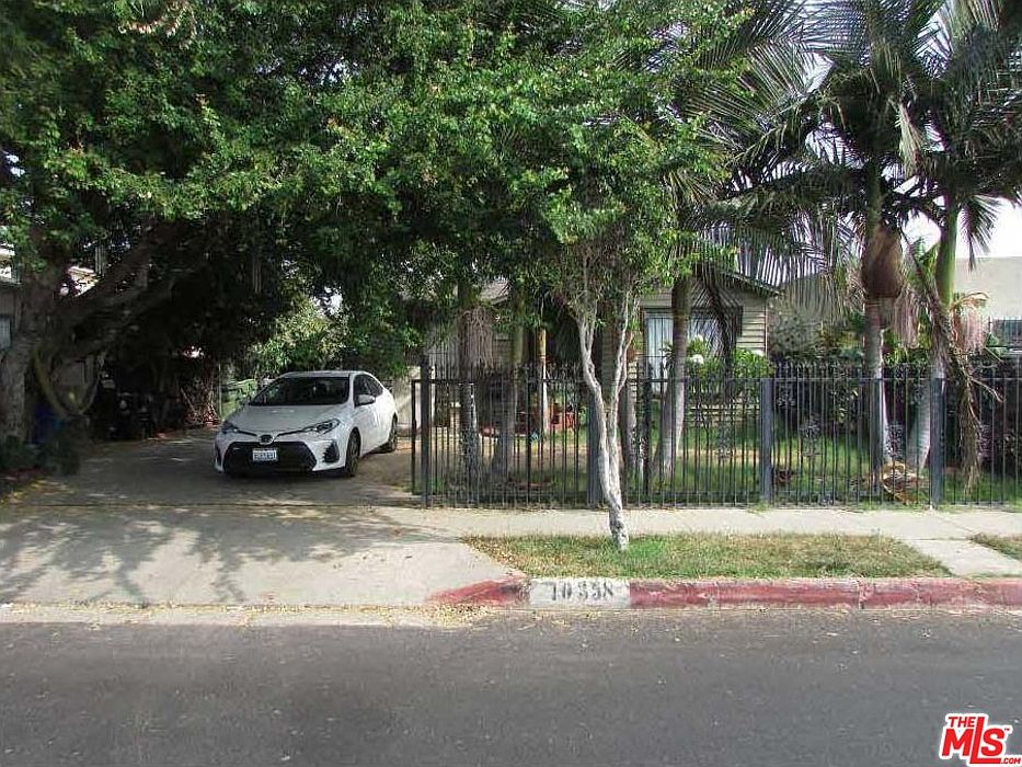 1st image of 10358 Kalmia St