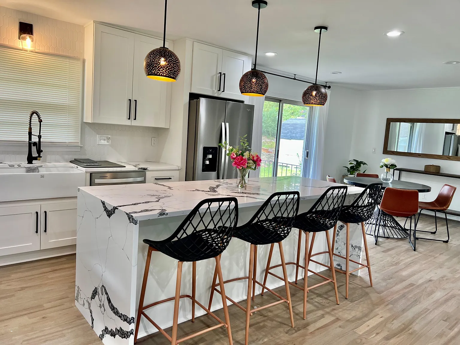 3 bed, 2.0 bath, 1465 sqft, $1,590 — Photo 4