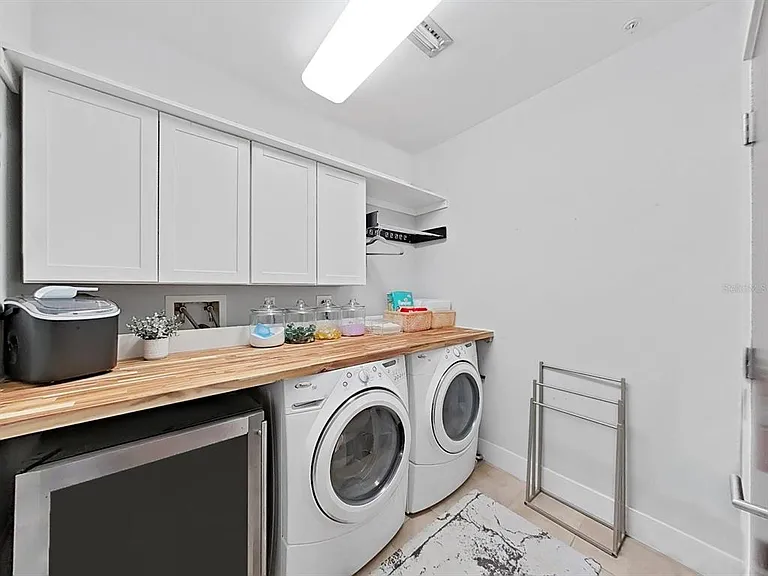 111 N 12th St #1810 — Photo 27