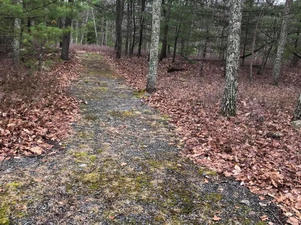 Bear Creek Ct, Milford, PA 18337