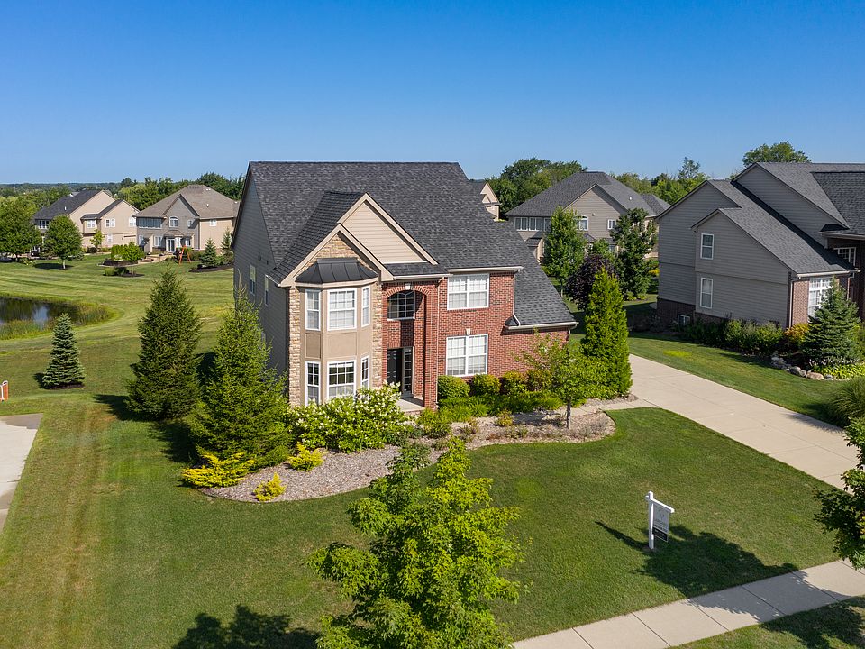 1st image of 23731 Prescott Ln W