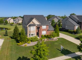 23731 Prescott Ln W, South Lyon, MI 48178