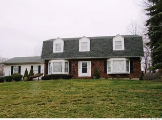 6 Candlewood Dr, Goshen, NY 10924