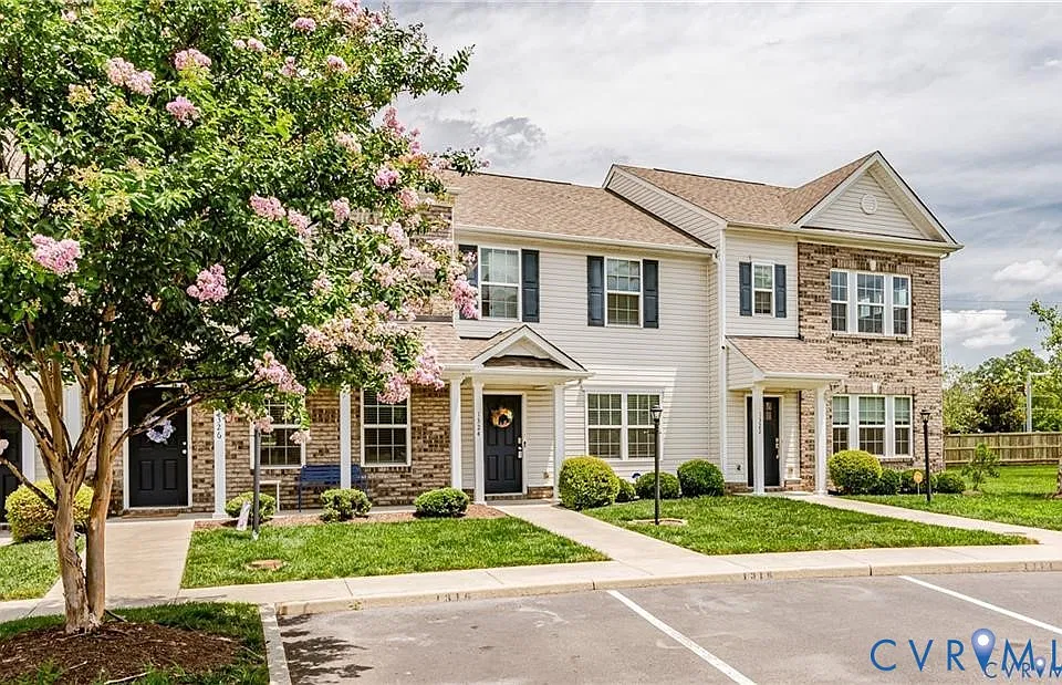 1324 Stone Ridge Park Loop
