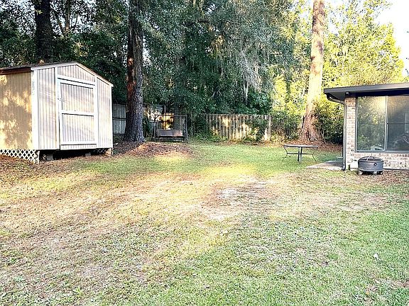 2nd image of 3408 Clifden Dr