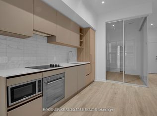 55 Mercer St #702, Toronto, ON M5V 1H2