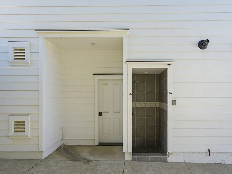 305 Montero St — Photo 31