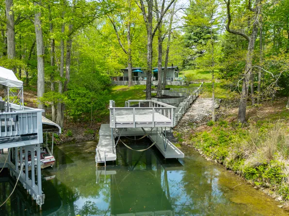 7595 Heather Dr, Nineveh, IN 46164