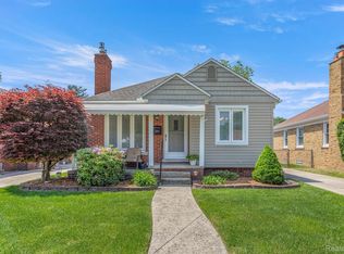 3220 Bennett St, Dearborn, MI 48124