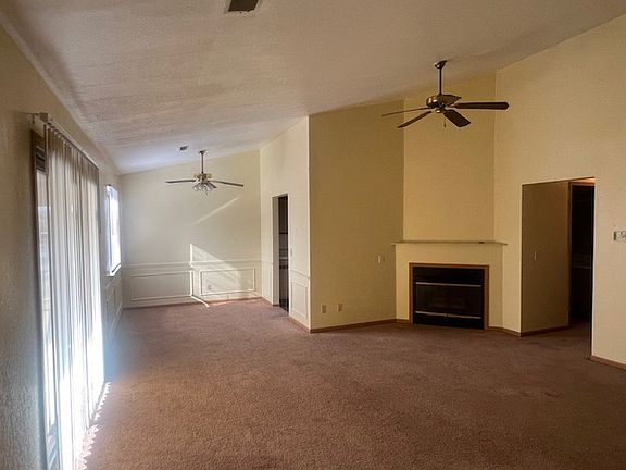 2nd image of 5648 Ryewyck Dr #4