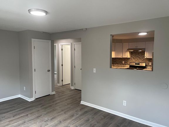 5th image of 11 Allen Ave APT 5