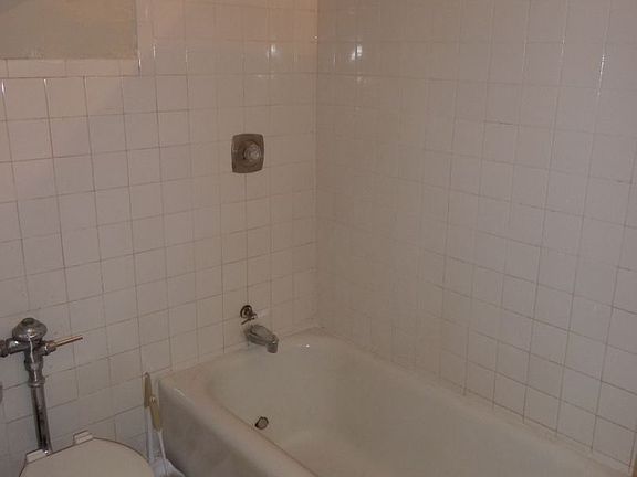 5th image of 1927 N Prospect Ave #8655779