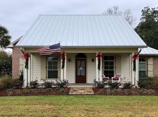 4304 S River Rd, Port Allen, LA 70767