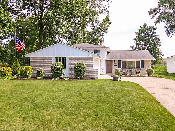 2nd image of 24557 Mitchell Dr