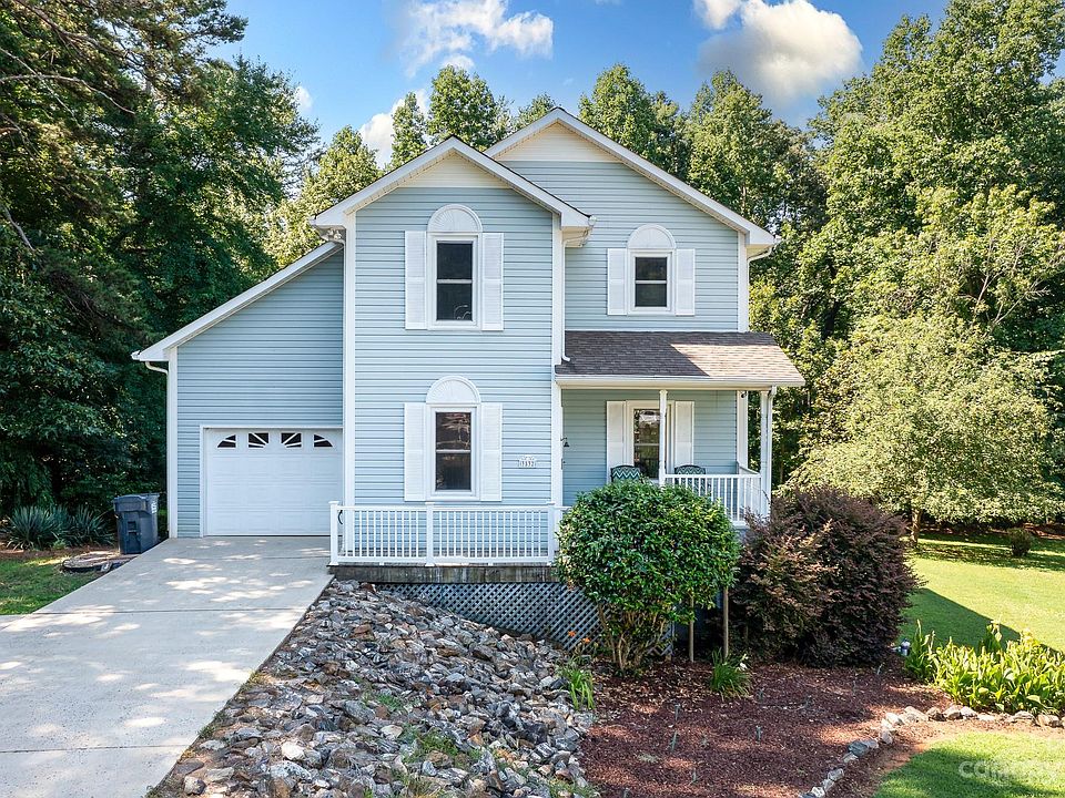 1st image of 3532 Carington Ln