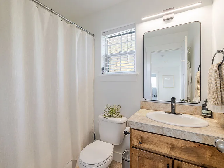 63121 De Haviland Ct — Photo 32