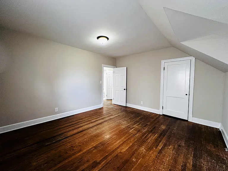 160 Dupont Cir #A — Photo 11