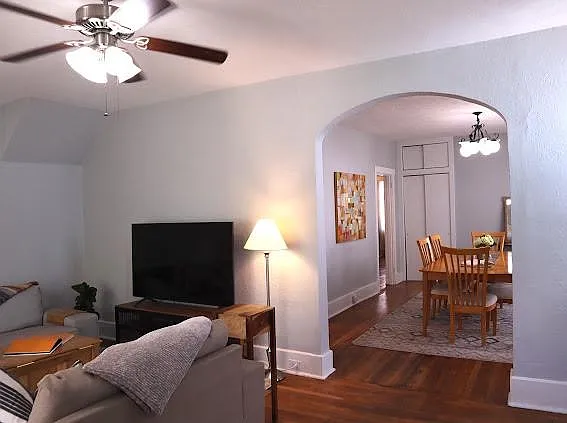 5571 Hobart St #1 — Photo 6