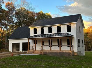 173 Anna Farm Rd E, North Stonington, CT 06359