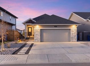 156 N Knight Ave, Crossfield, AB T0M0S0
