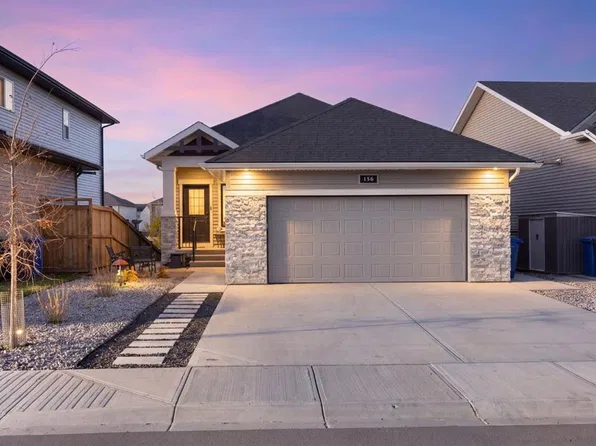 156 N Knight Ave, Crossfield, AB T0M 0S0