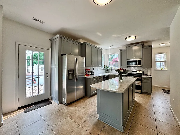 2201 Elindra Ct — Photo 18