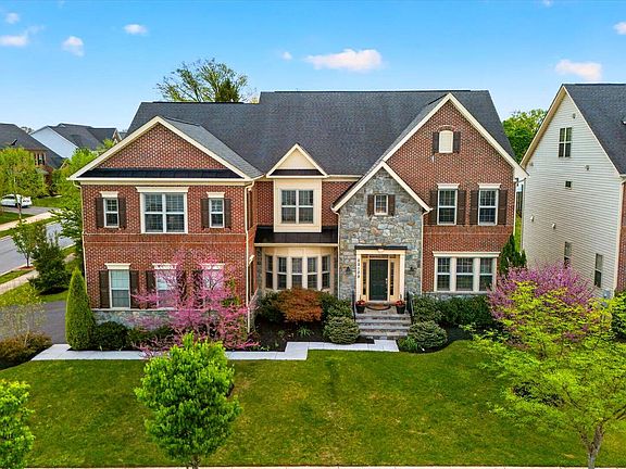 3rd image of 22109 Winding Woods Way