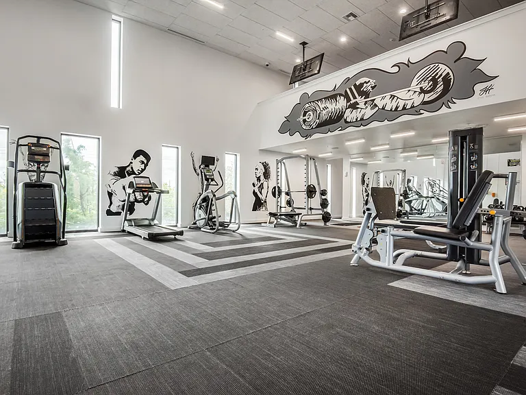 Fitness Studio with State-of-the-Art Cardio & Strength Training Machines