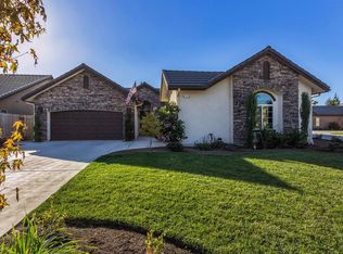 450 Hornet Ave, Clovis, CA 93611