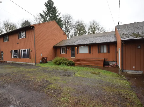 13834 Holcomb Blvd, Oregon City, OR 97045