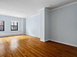 104 W 70th St APT 2A, New York, NY 10023