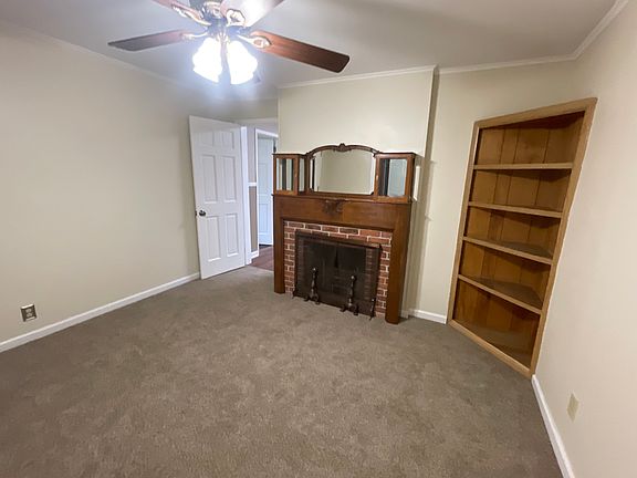 5th image of 238 Pawling Ave #1