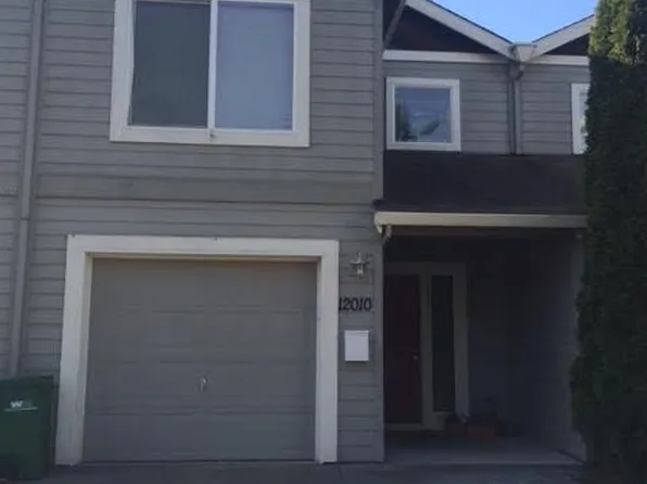 12010 SE Schiller St, Portland, OR 97266
