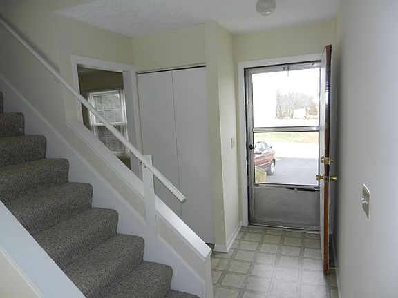 2nd image of 520 Rainbow St #A