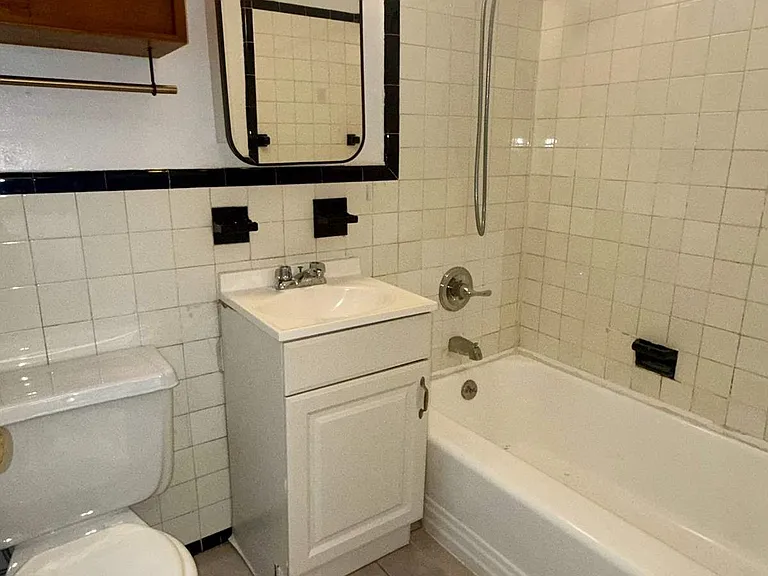 2272 Broadway #3D — Photo 5