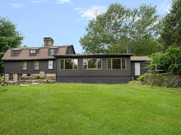 1515 South Rd — Photo 44